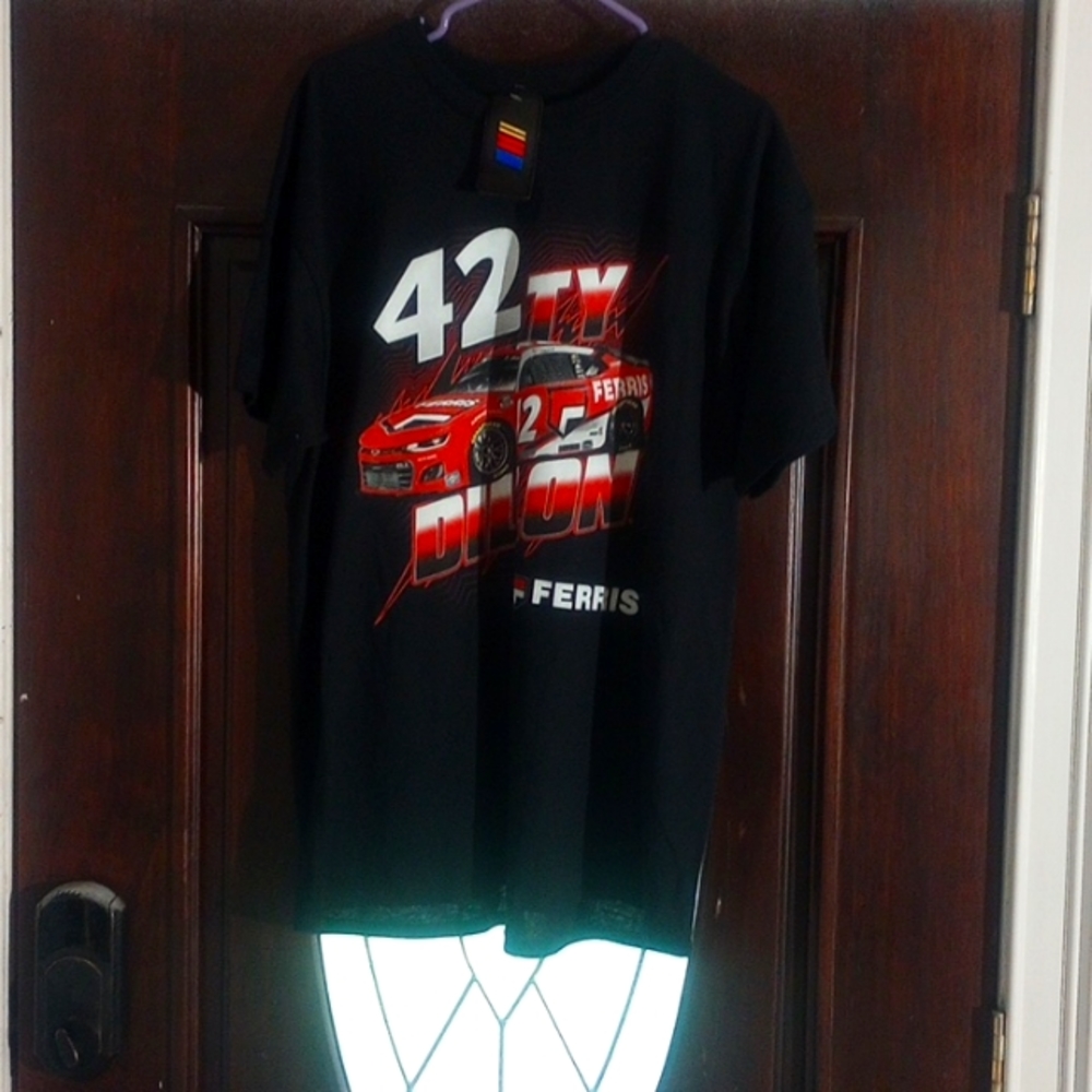 Nascar Dillon Ferris 42 nwt